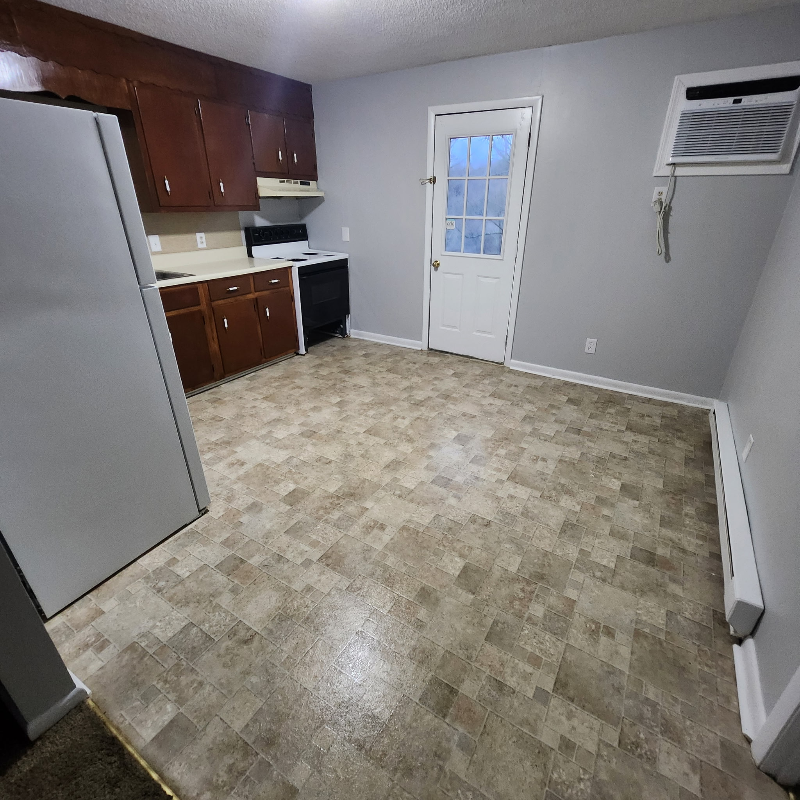 145 Hendricks Blvd - Photo 3 of 16