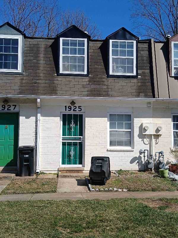 1925 Dutch Village Dr #I242