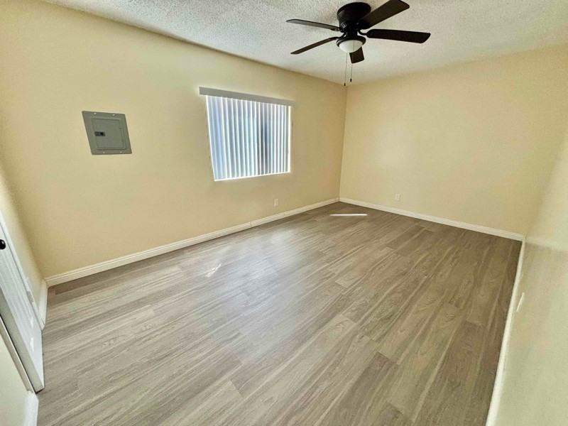 810 W Duarte Rd - Photo 7 of 11