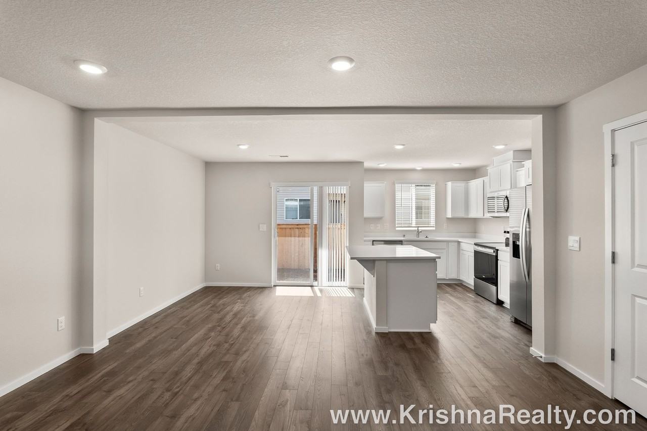 11935 Ne 104th St - Photo 6 of 22