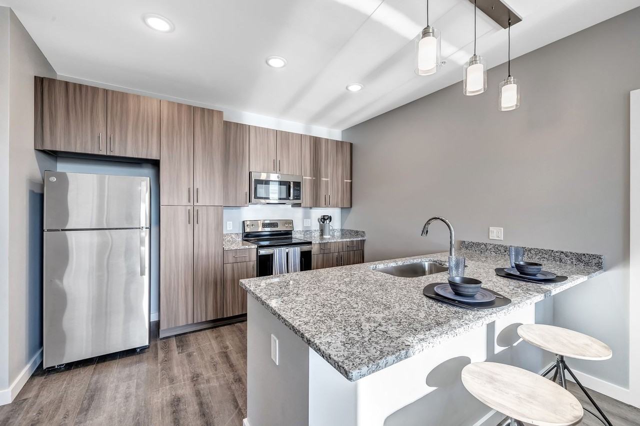 The Corridor - Photo 4 of 7