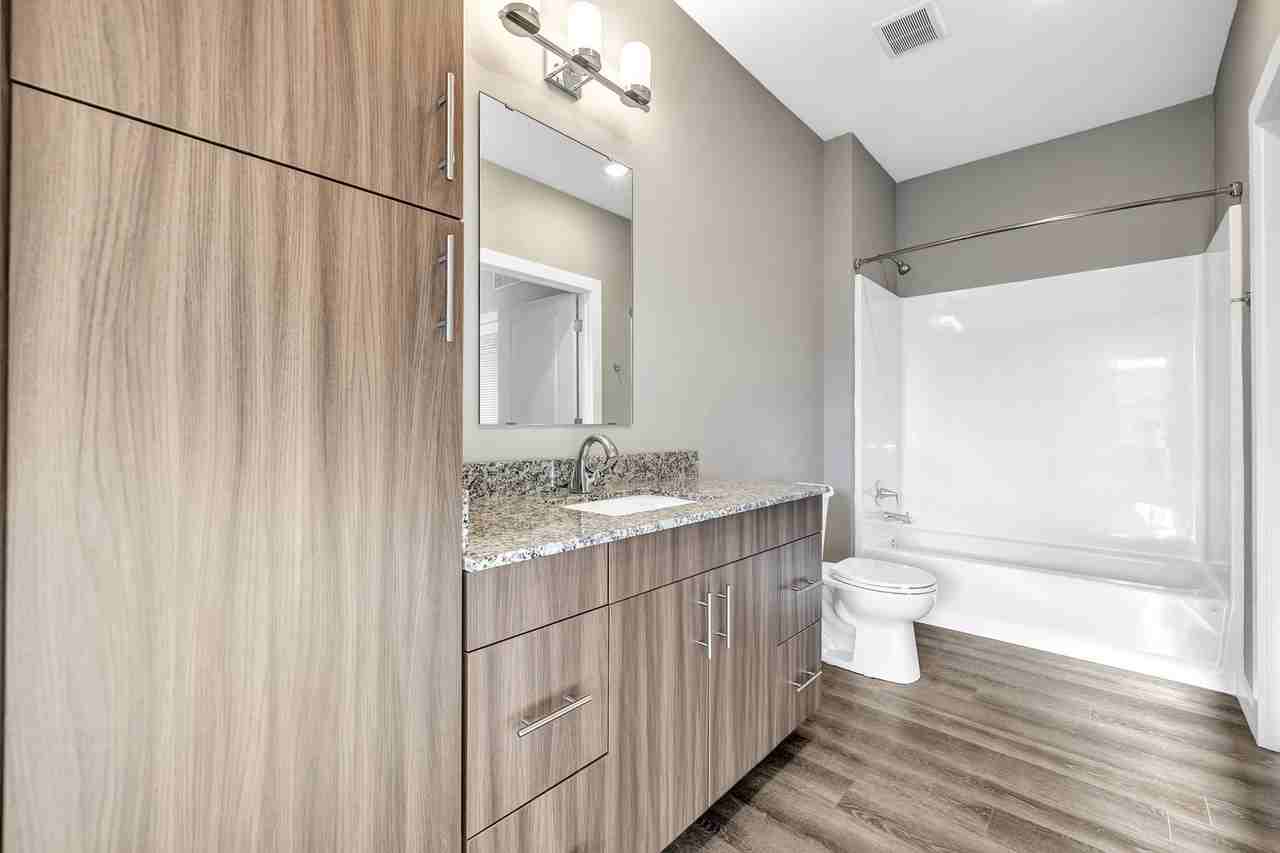 The Corridor - Photo 6 of 7