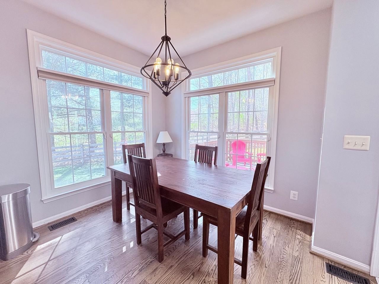 3910 Lynnhaven Ln - Photo 4 of 21