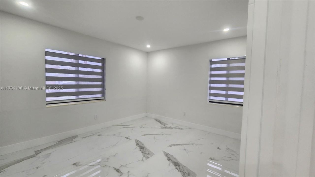 10330 Sw 35th St #NA - Photo 7 of 18