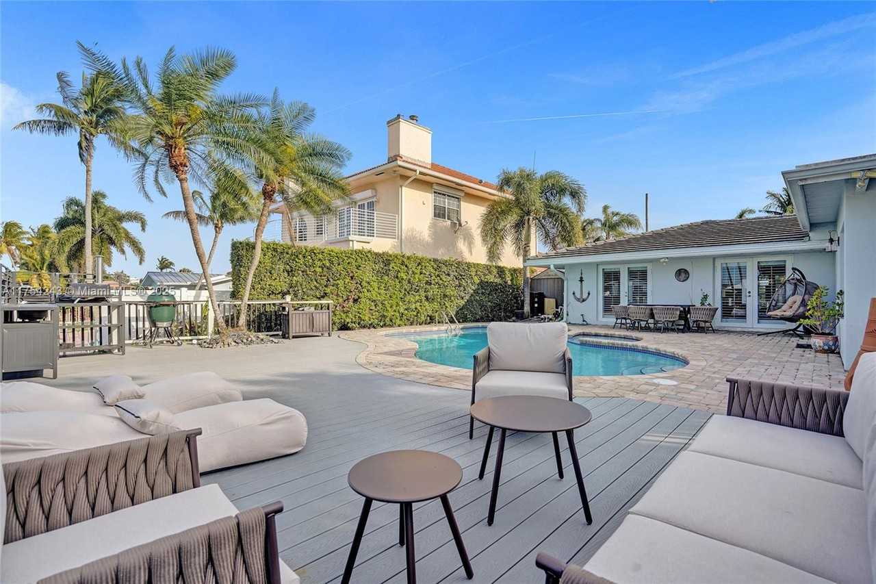 2661 Ne 22nd Ct #NA - Photo 3 of 15