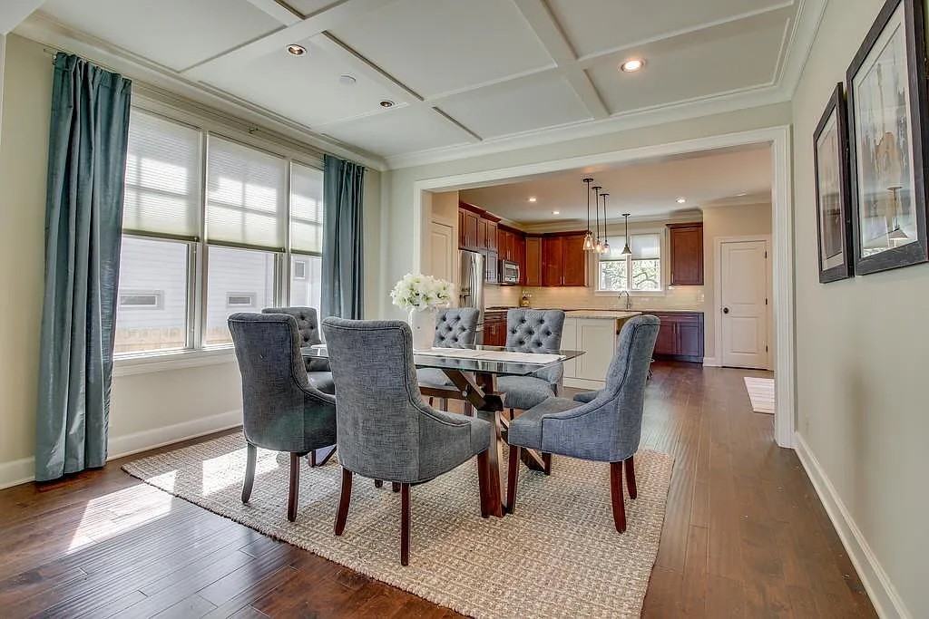 823 Knox Ave #NA - Photo 6 of 33