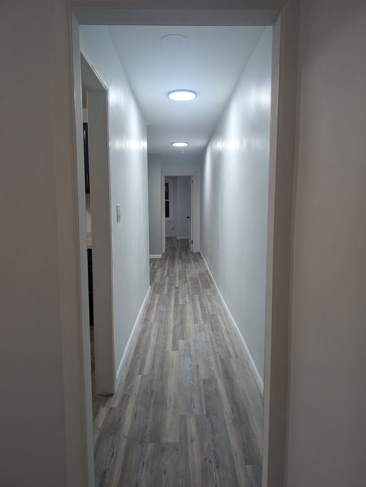 1005 Stanbridge St #2 - Photo 3 of 12