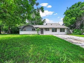 Glenda St - Photo 1 of 1