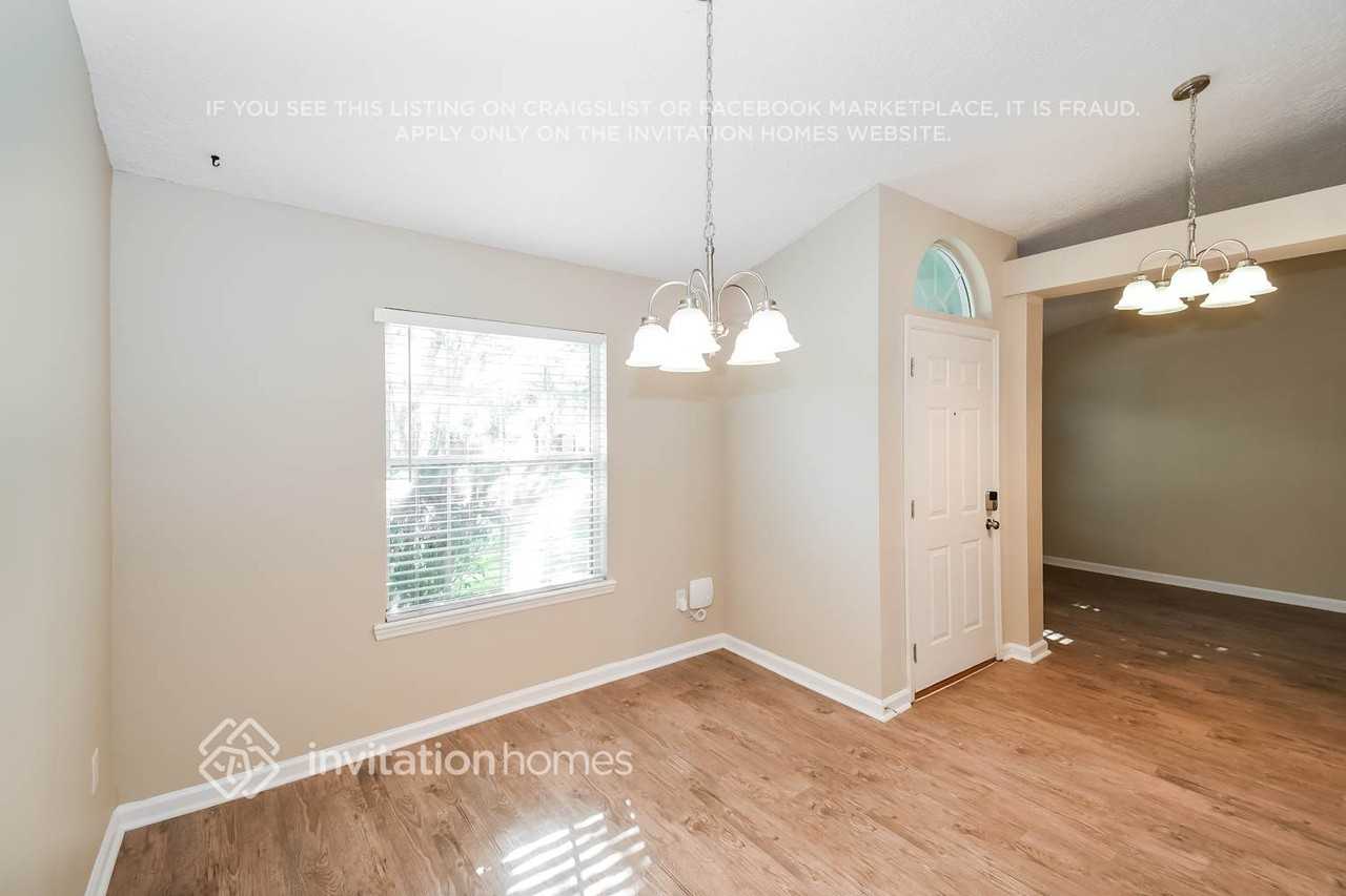 2433 Shelby Creek Rd W - Photo 3 of 16