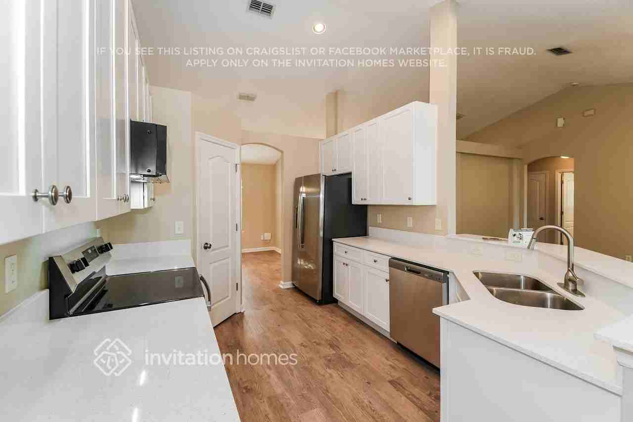 2433 Shelby Creek Rd W - Photo 7 of 16