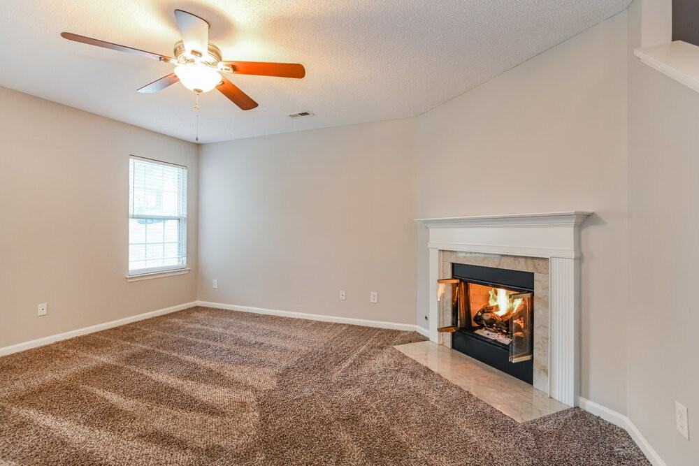 9361 Golden Pond Dr - Photo 4 of 17