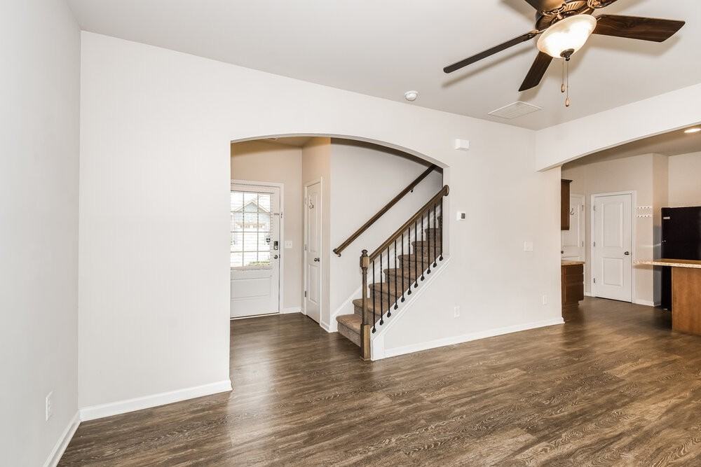 37 Samuel Way Nw - Photo 6 of 17