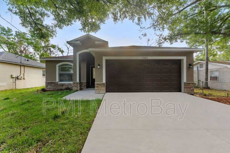 7003 N Oregon Ave - Photo 3 of 33