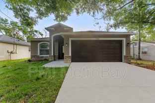 7003 N Oregon Ave - Photo 1 of 1