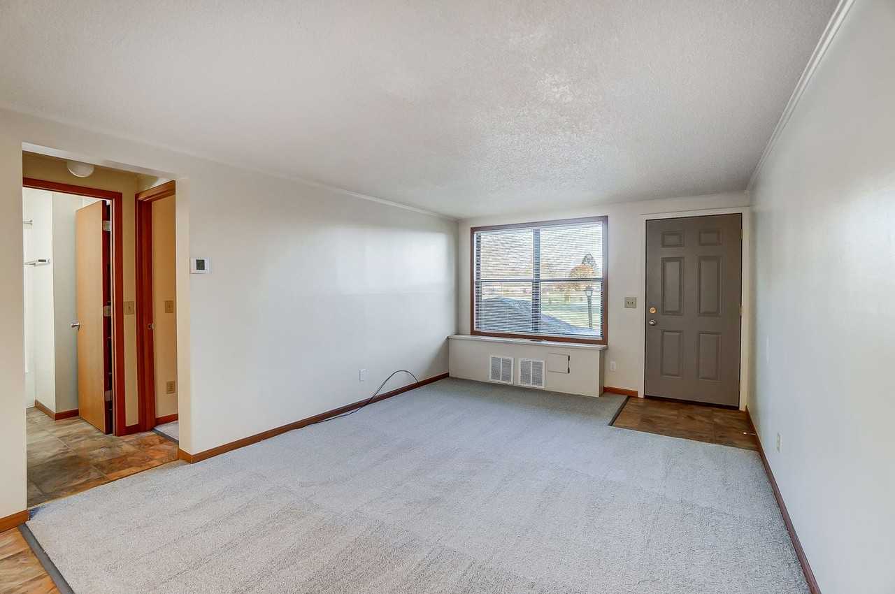 Community Near Downtown Whitehouse - Photo 2 of 15