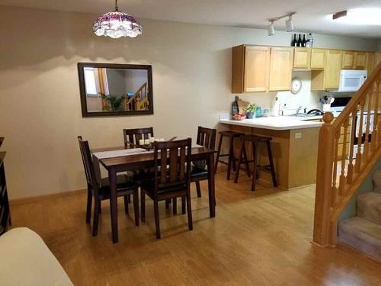 8920 Spring Ln - Photo 5 of 10