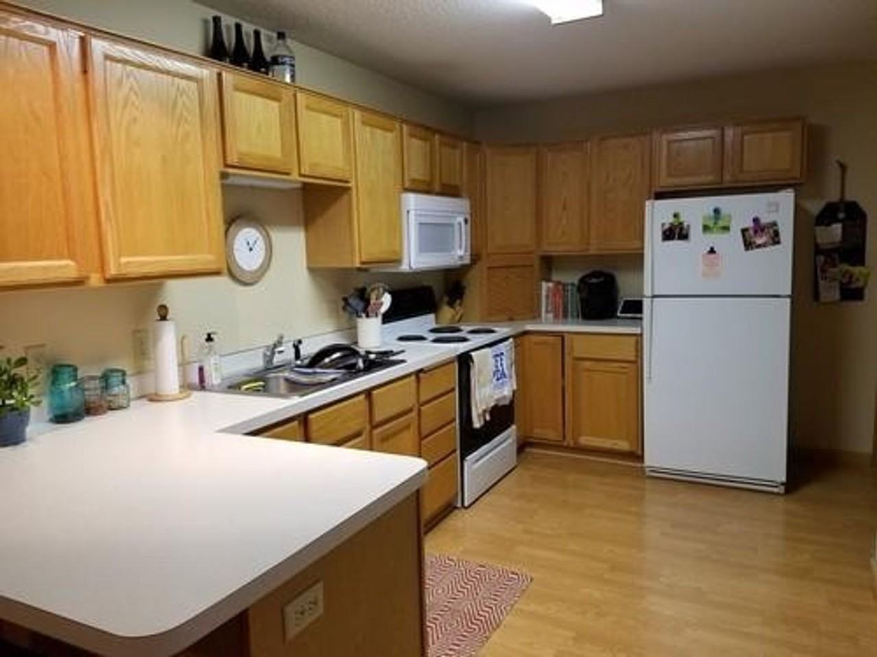 8920 Spring Ln - Photo 7 of 10