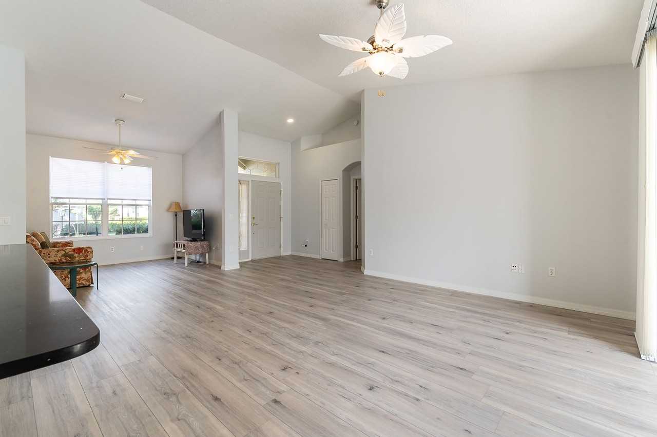 10636 Old Grove Cir - Photo 5 of 28