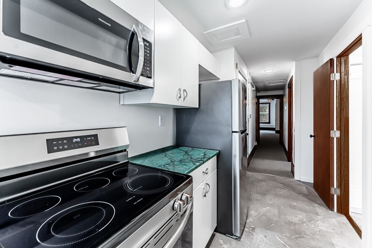 Dorsey Ave - Photo 3 of 50