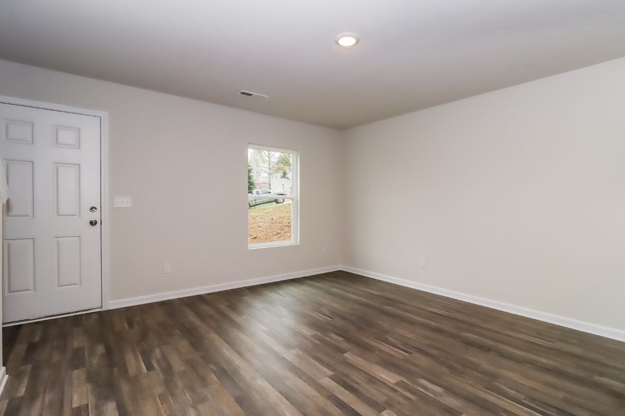 118 118 Anderson Acres Dr - Photo 5 of 18