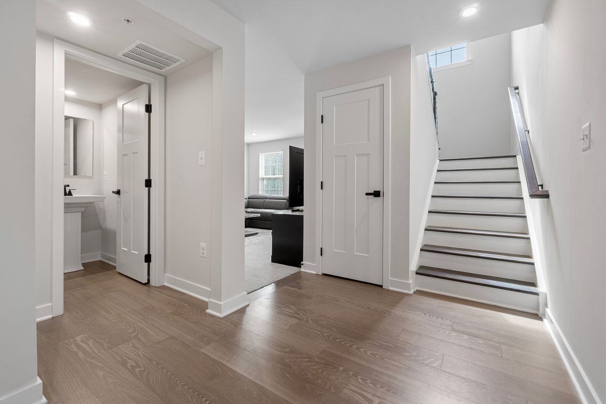 7922 Brandy Station Rd - Photo 2 of 42