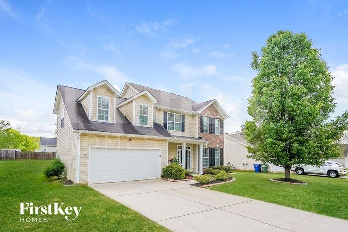 705 Hawthorn Ridge Dr - Photo 2 of 15