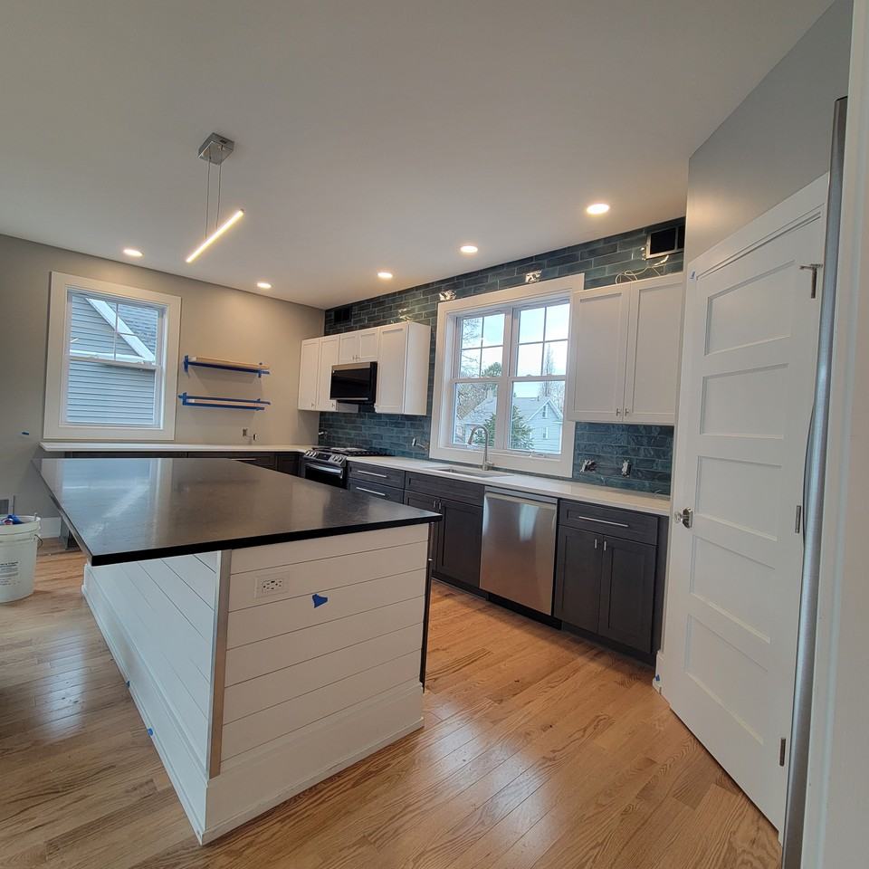 321 Rosedale St #NA - Photo 2 of 24