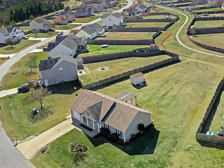 217 Laurel Woods Way #NA - Photo 3 of 37