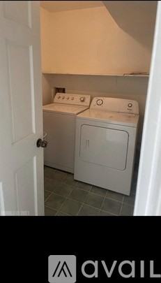 419 New Kent Rd - Photo 2 of 3