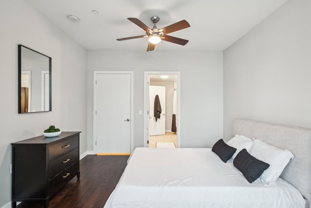 Remi Downtown - Photo 4 of 46