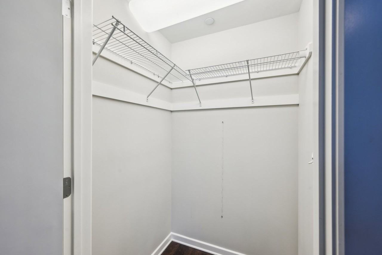 Remi Downtown - Photo 7 of 46