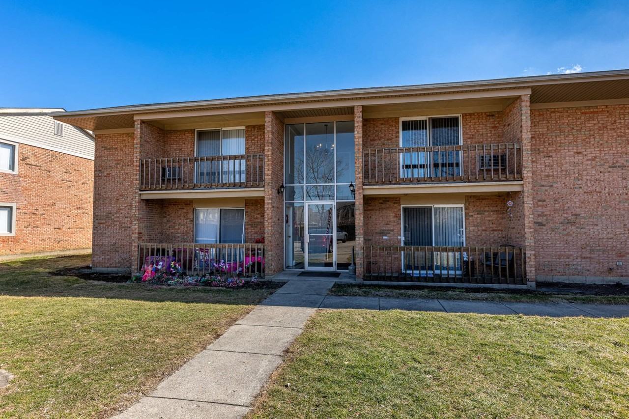 Shadowood Apartments - Photo 2 of 15