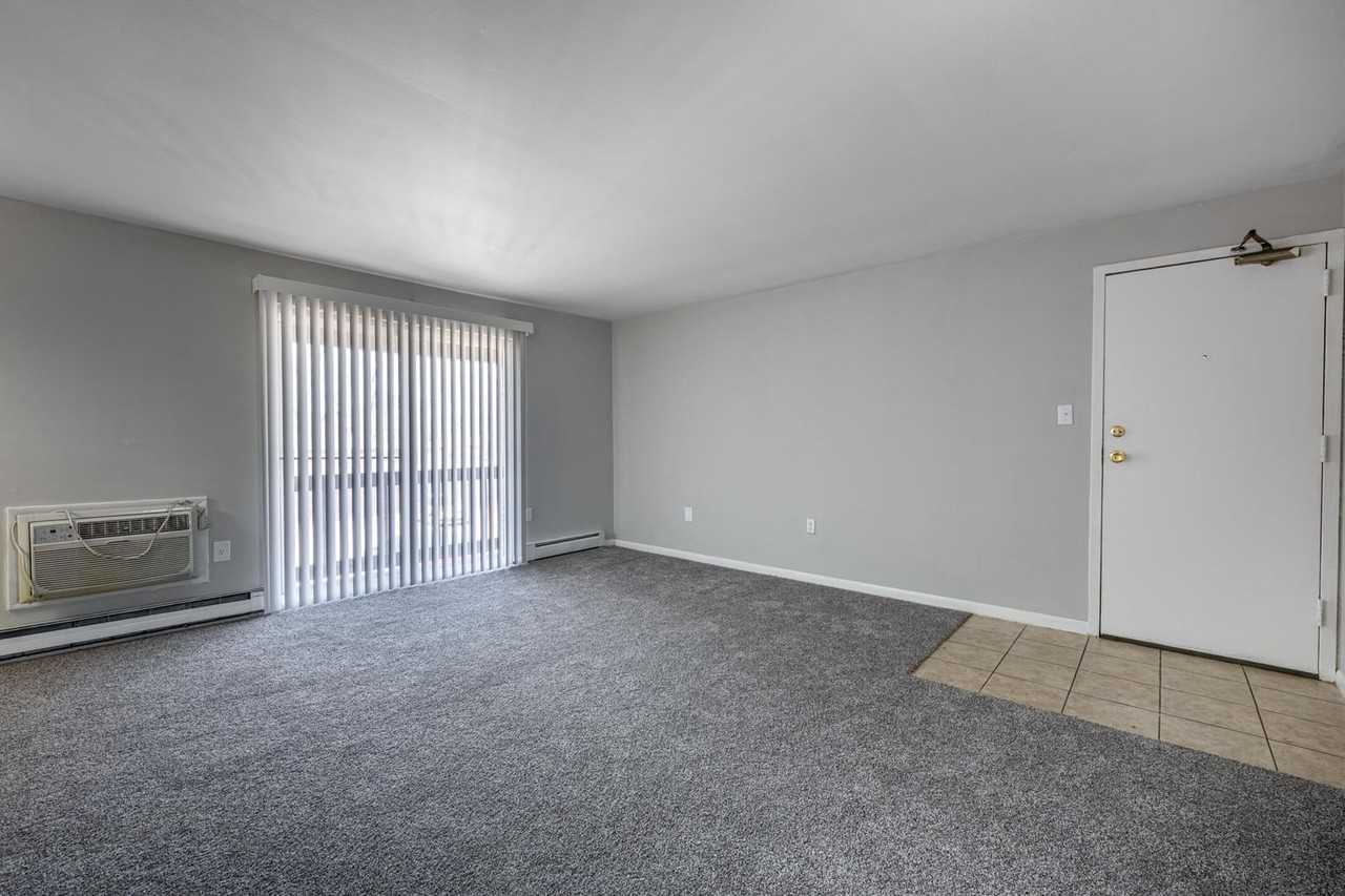 Shadowood Apartments - Photo 4 of 15