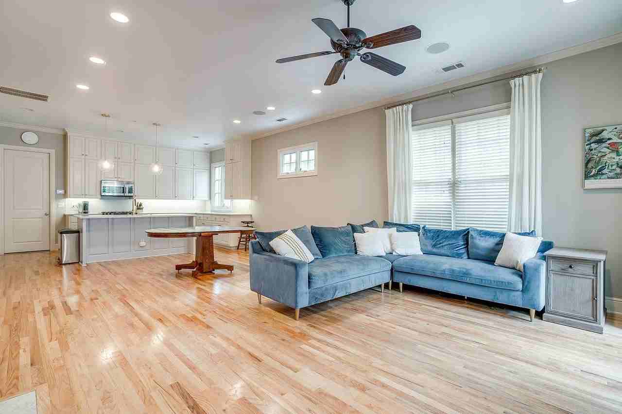 3727 W 4th St - Photo 5 of 20
