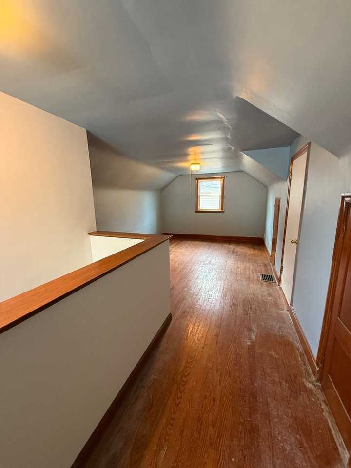 175 Marks Avenue - Photo 6 of 14