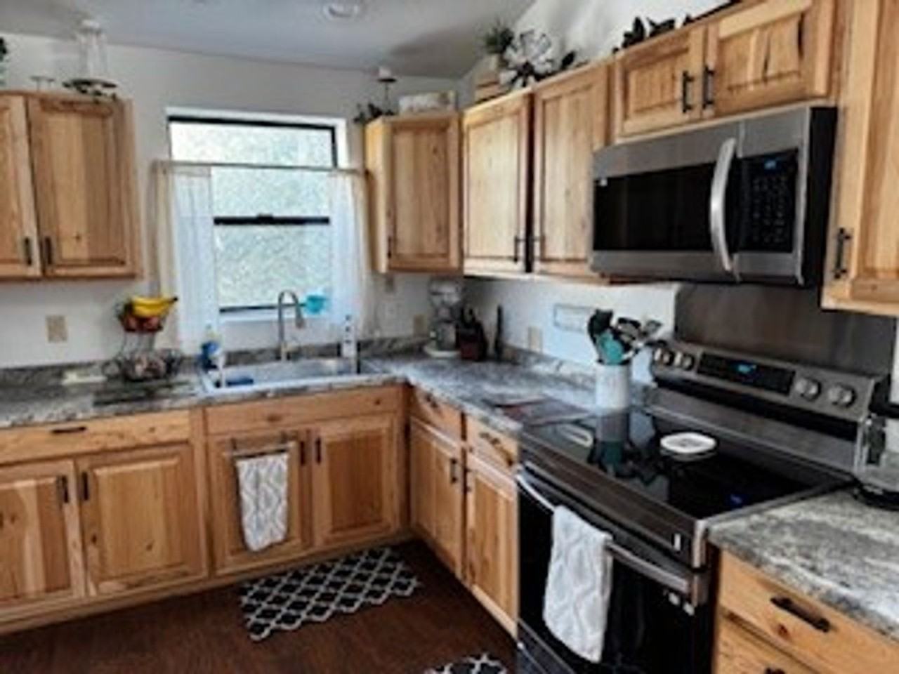 21498 Longeway Rd #A - Photo 7 of 22