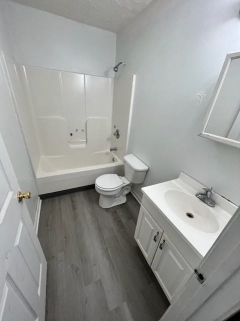 205 Mercer St - Photo 3 of 23