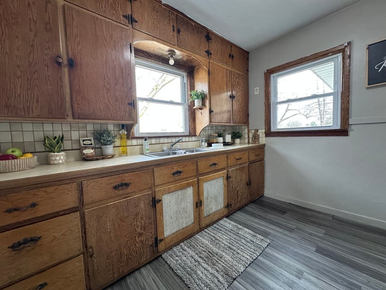 400 East Arlington Street - Photo 3 of 36