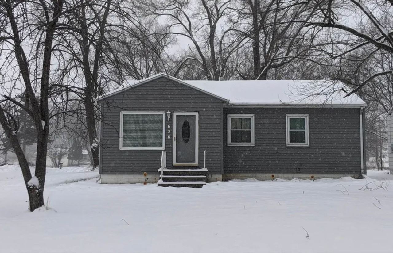 626 Anthony St - Photo 2 of 31