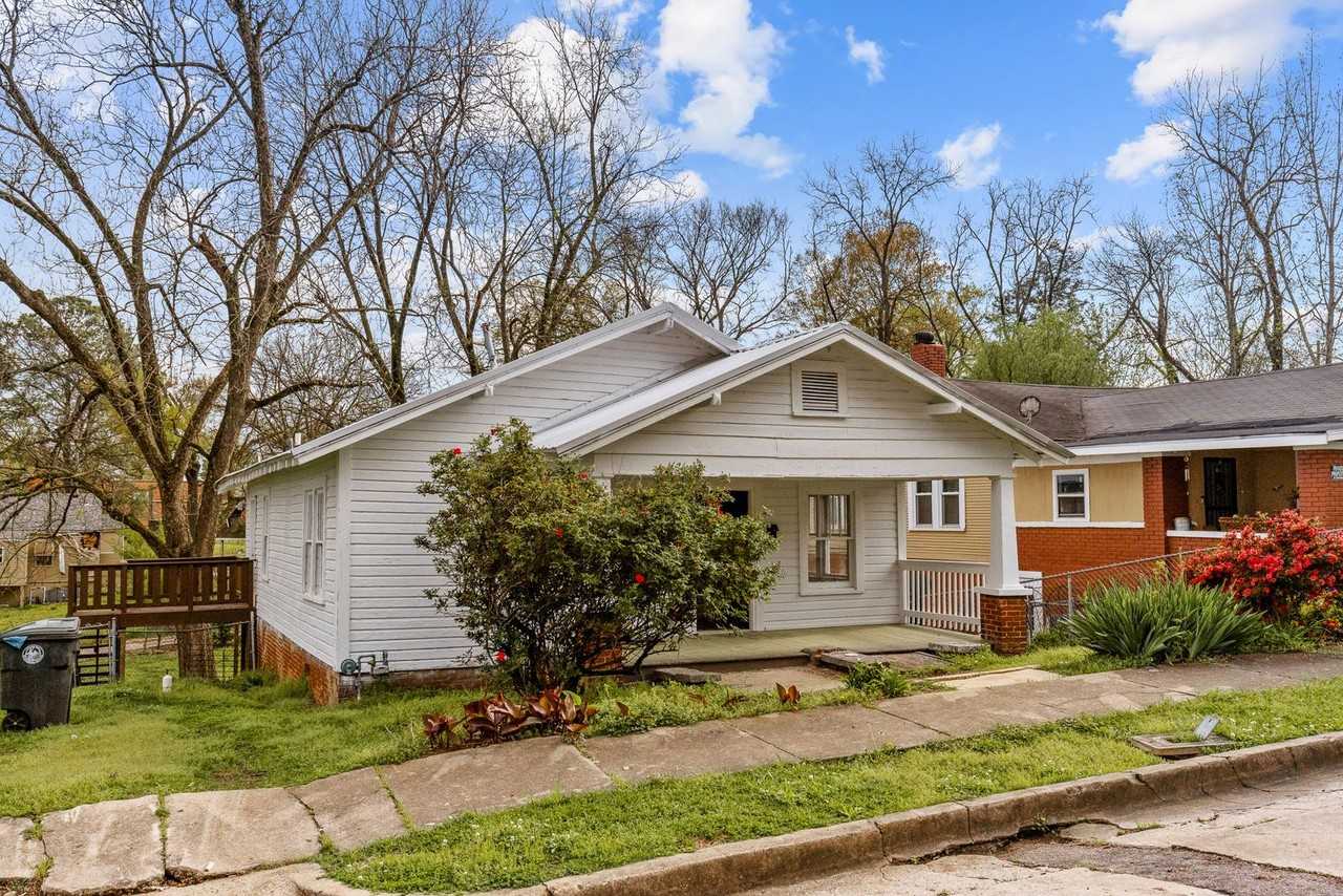 4029 39th Ave N - Photo 2 of 16