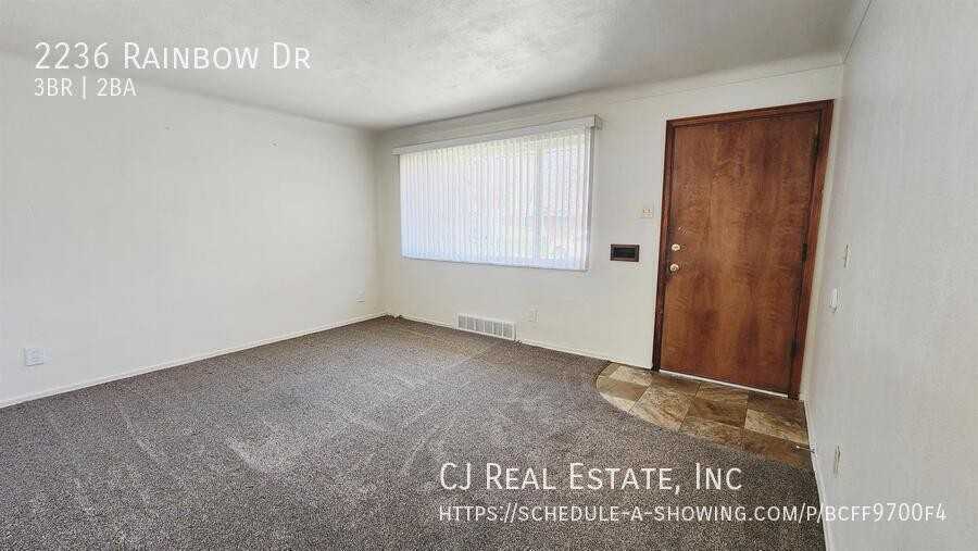 2236 Rainbow Dr - Photo 2 of 9