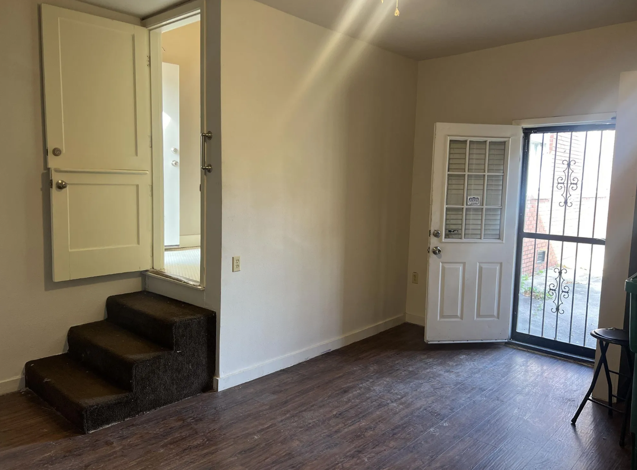 1102 W 6th Ave #NA - Photo 2 of 9