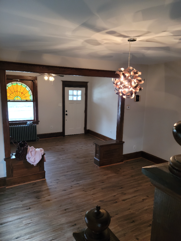 102 W Milton St - Photo 2 of 7