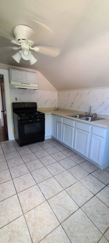 1816 44th St - Photo 2 of 16