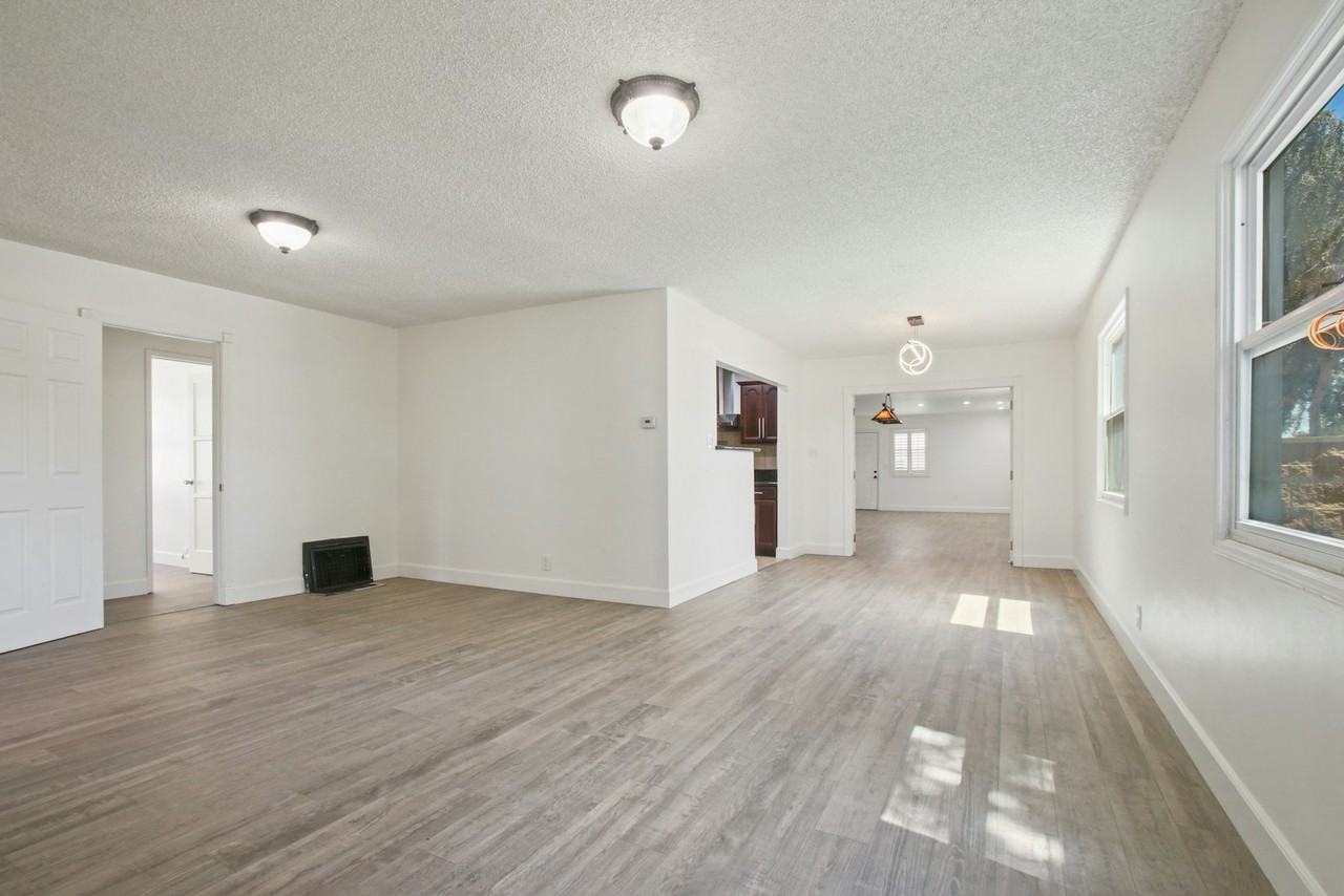 3200 San Francisco Ave - Photo 2 of 10