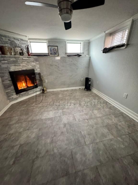 3375 10th St - Photo 2 of 5