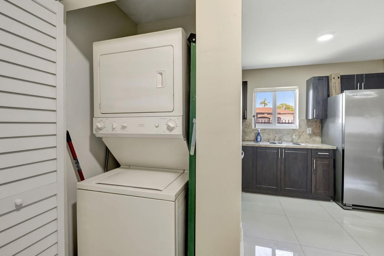 Nw 64th St - Photo 4 of 5