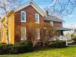 featured image of 3920 E Commerce Rd