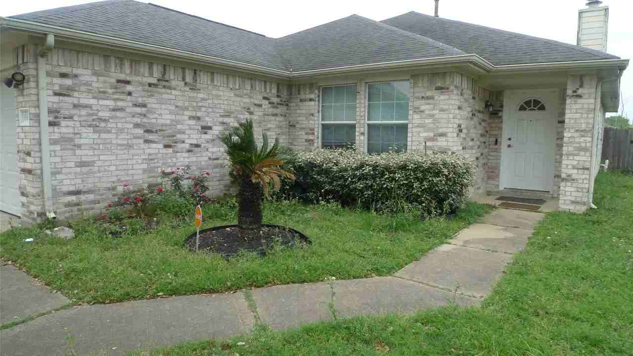 19302 Rum River Ct - Photo 5 of 6