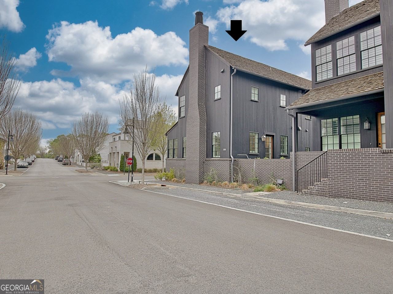 235 2nd St - Photo 4 of 50